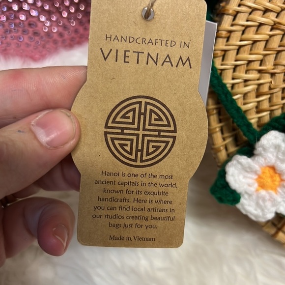 NWT Handcrafted In Vietnam Woven Rattan Genuine Leather Circle Pattern Bag NWT - Picture 4 of 7